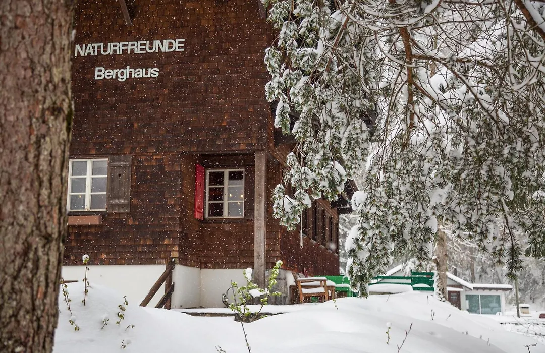 Kunst- und Naturfreundehaus Brünig-1